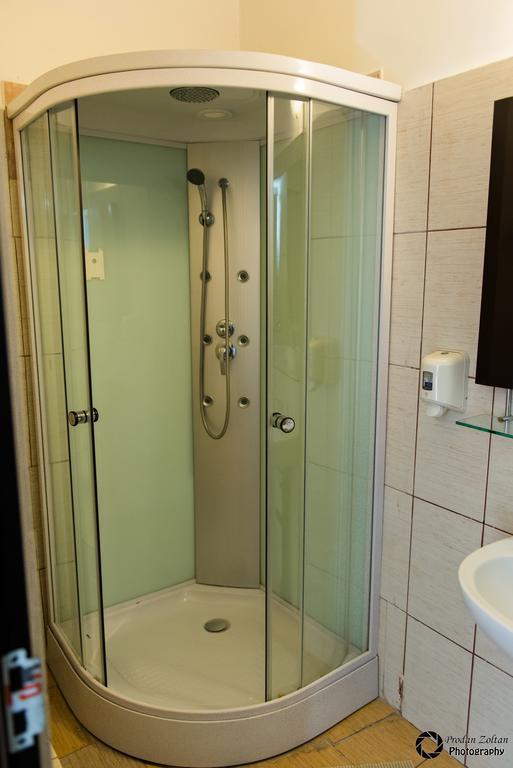Pensiunea Schwartz Cluj-Napoca Luaran gambar